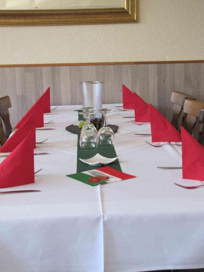 "Unter Den Kastanien" Hotel Speicher Luaran gambar