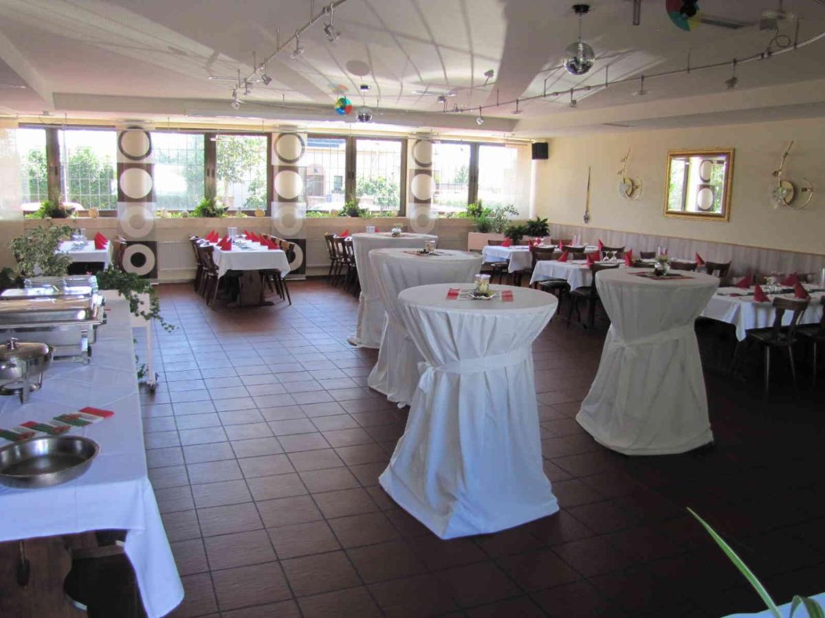 "Unter Den Kastanien" Hotel Speicher Luaran gambar